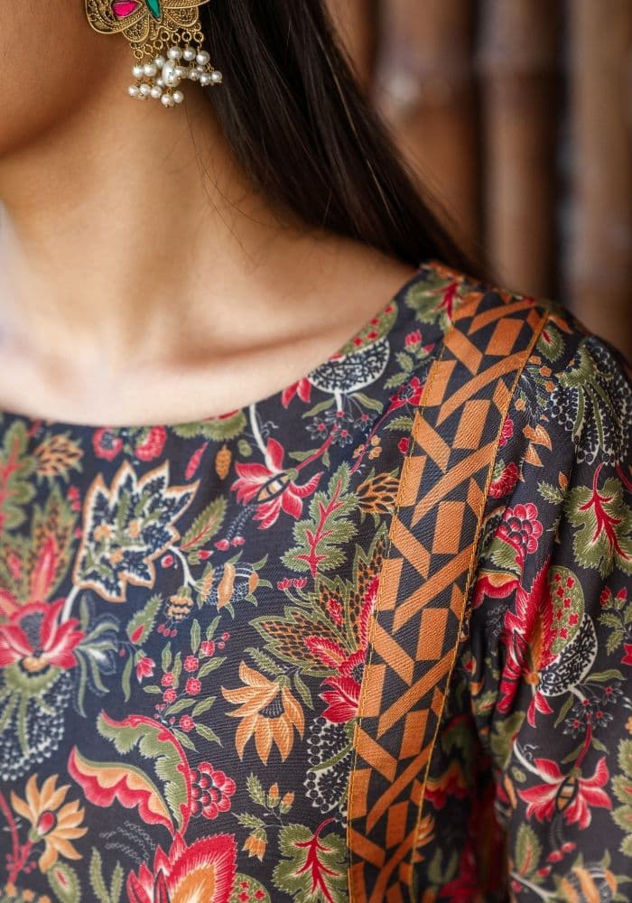 Zehra-e-Zameen – Turkish Lawn 3-Piece Suit (NLC-105-PK)